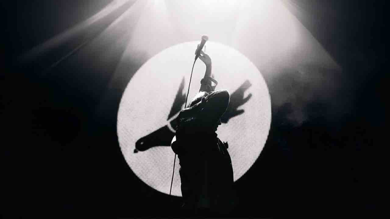 THURSDAY celebrates FULL CITY DEVOLUCION